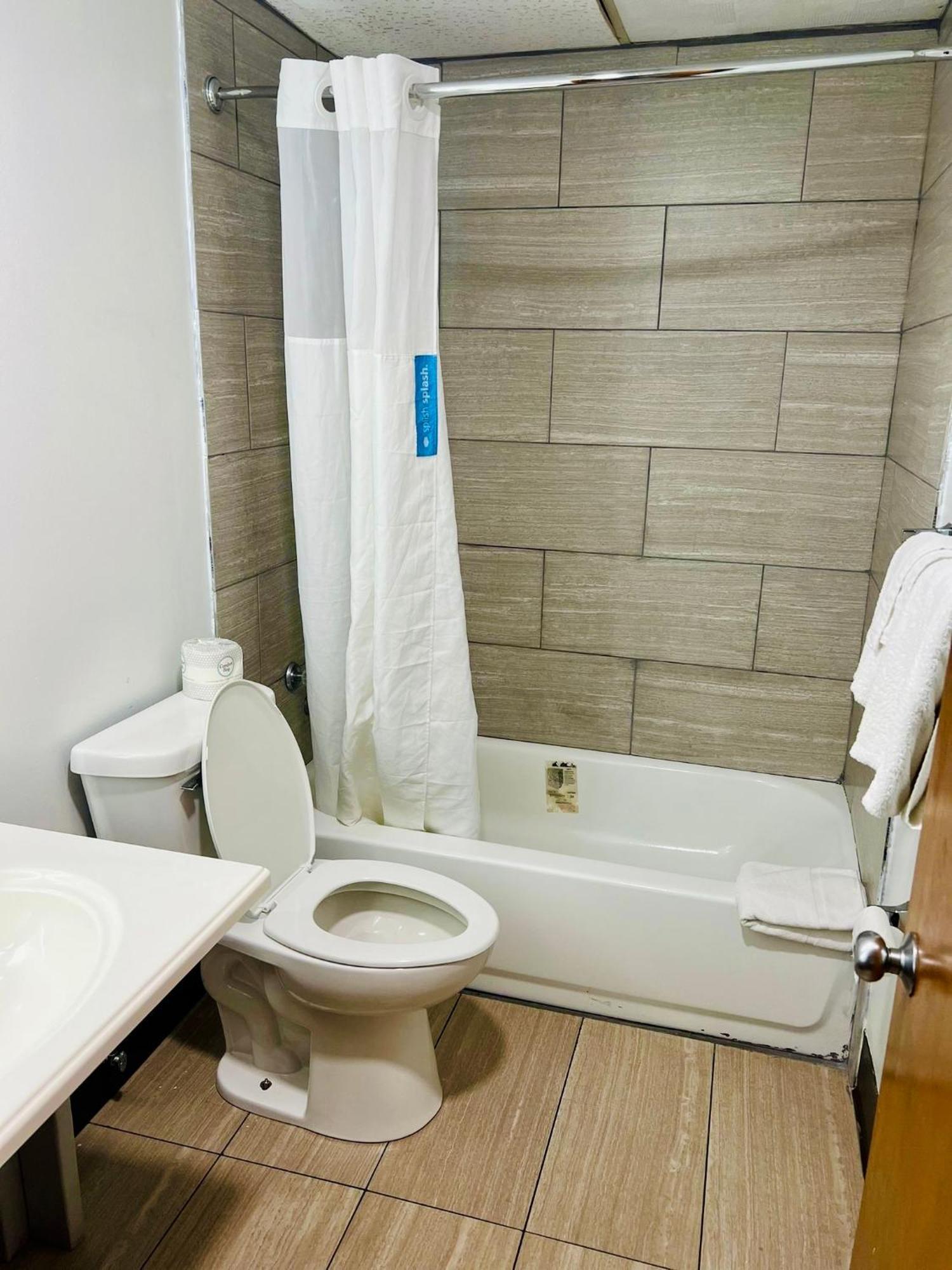 Travelodge By Wyndham Gallipolis Extérieur photo